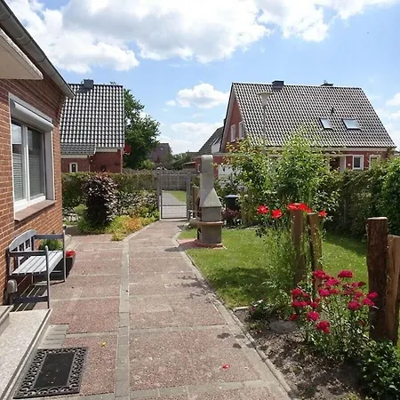 With 3 Bedrooms * Greetsiel